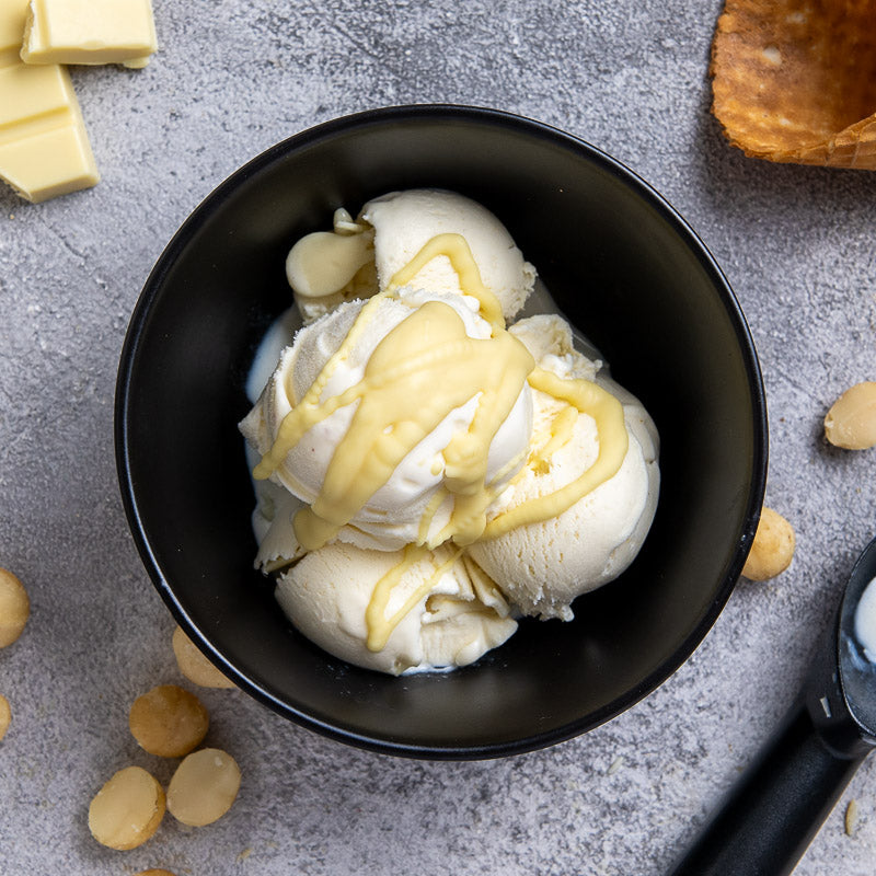 Macadamia White Chocolate Drizzle Gelato, Davide